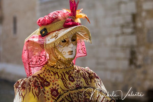 venetian-carnival-16B627FFDF-E662-2034-5B2C-3F160021B09F.jpg