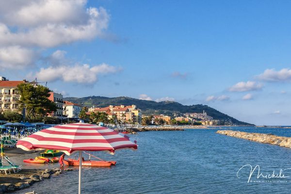 diano-marina-06F7B7BB81-E1B7-B9ED-6FAD-5BE7C07BB5F9.jpg