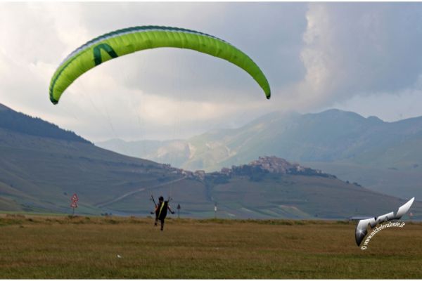 castelluccio-53C08F1BB0-C20B-C3B6-FBCC-670F17BA2770.jpg