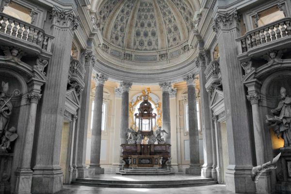 reggia-di-venaria-174B328E62-DFC3-D16A-558E-6D33E0E03D1B.jpg