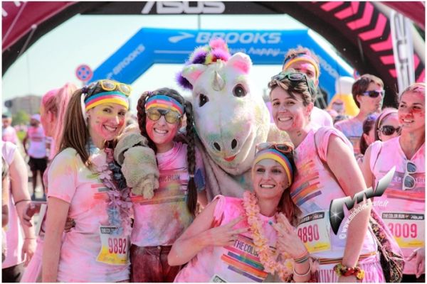 the-color-run-09EDDC2E81-6572-C185-C1F4-F7755C320BCC.jpg