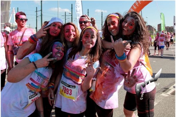 the-color-run-15FAD49FE4-4B47-B08B-95BF-5FAB1412CD3E.jpg