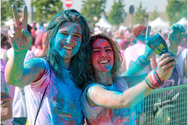 the-color-run-276FDE4E3A-429A-4358-3A23-4C4F96AE5327.jpg