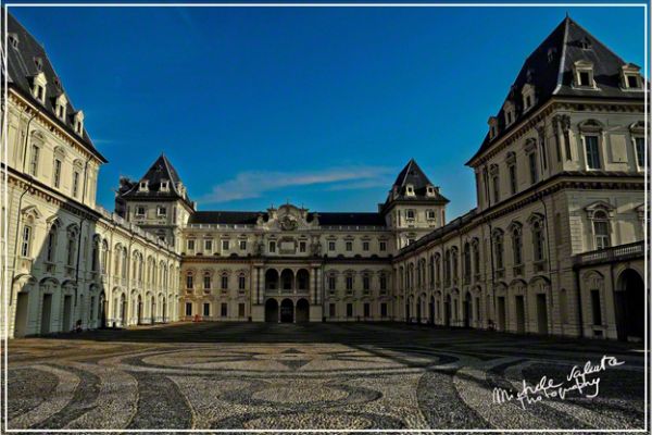 castello-del-valentino-torino011E502C-2EB7-BAB6-6CC9-C4F0B1BDFE0E.jpg