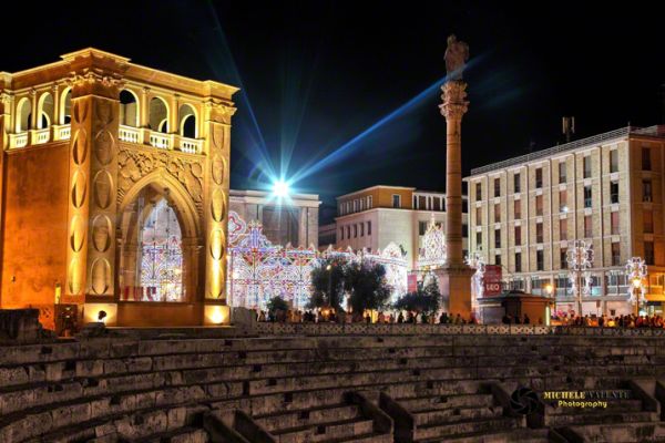 lecce-by-night12396BE2-386F-67BB-7018-CDA9EA03FAD8.jpg