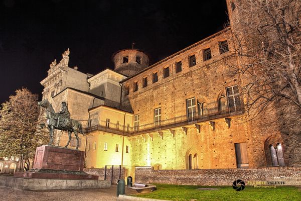 piazza-castello6C06F4EE-3217-5388-D543-D22B64CEBD53.jpg