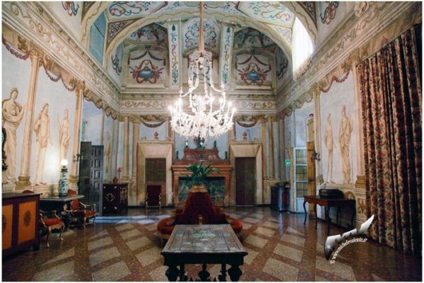 castello-di-masino-06E5635A6D-6338-3818-DD07-AC16BF43A2DB.jpg