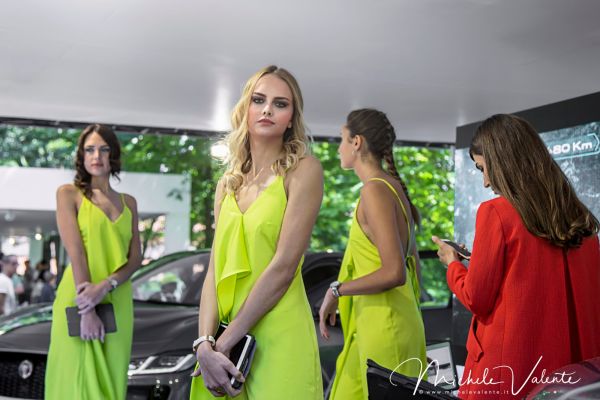 salone-auto-35FBB33843-9BAD-F743-82C9-F0C787D656EE.jpg