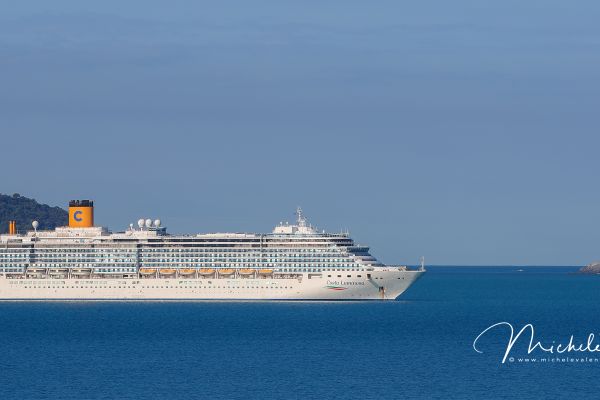 costa-luminosa06653050-082B-A647-6B57-A27B85846FA7.jpg