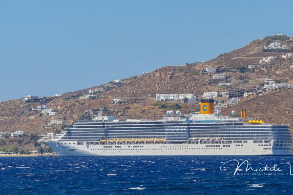 mykonos-03A6EF63CA-1B38-AE94-5B01-EA47BD6940B2.jpg