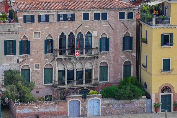 venice-20397BA670-39F3-6A70-0420-BA91DEAB7DC8.jpg