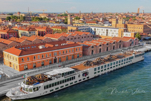 venice-2279FA5BCA-2E51-4E8F-AABD-842D9191E88B.jpg