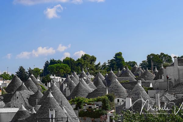 alberobello-05B1C47FE7-99D2-3305-C05C-B6E98E1A1302.jpg