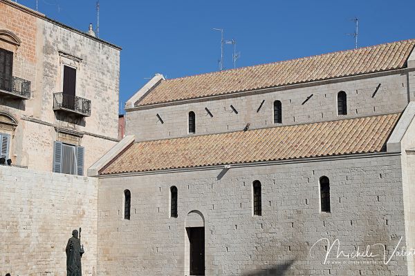 bari-122C6B33DA-6363-D0C1-0D04-D1A353DD2AD1.jpg