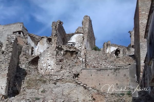 craco-e-calanchi-0934E2E1E2-CF04-7EDF-D420-E6A04EE99099.jpg