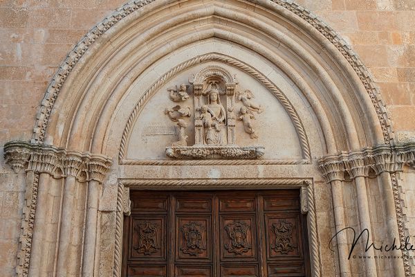 ostuni-10A60304B9-9AD9-DABC-3A5E-C8DD55D56A7B.jpg