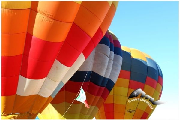 balloons-0592218637-BB75-D8BF-C1D8-B37C9F1D79CA.jpg