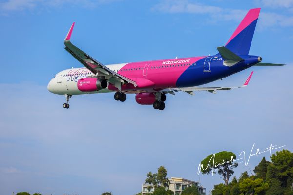 19BEBF209F-8AA8-9D7C-E505-315C52ACDC11.jpg