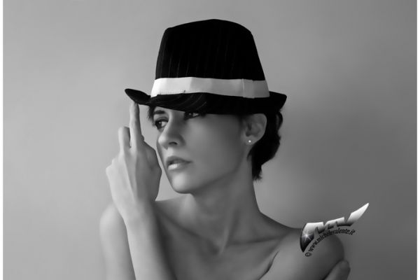 elena-03114C8BB6-ED2B-E2A3-7DF4-08739F6BD5D6.jpg